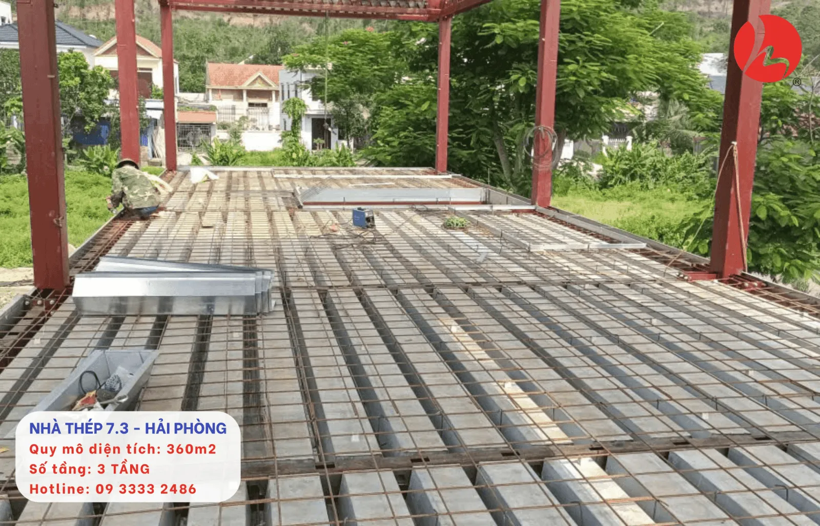Thi công lắp đặt sàn deck và lưới thép hàn cho công trình Nhà thép 7.3 Hải Phòng